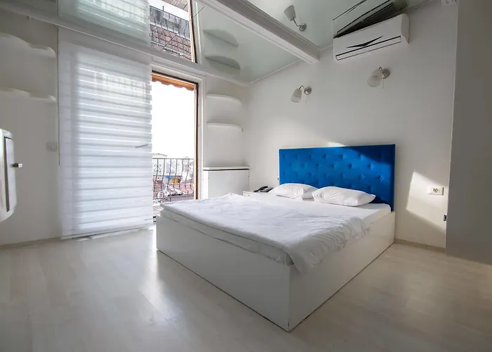 Element Suites