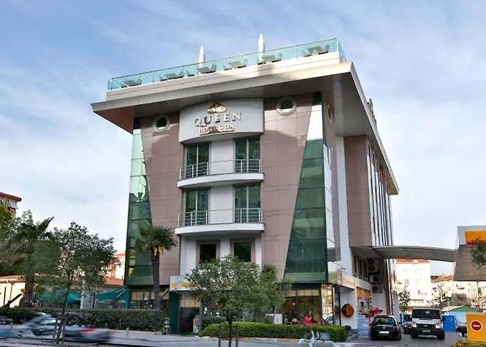 Queen Hotel & Spa