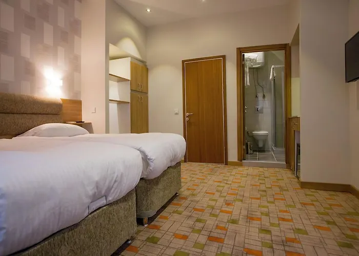Serene Hotel