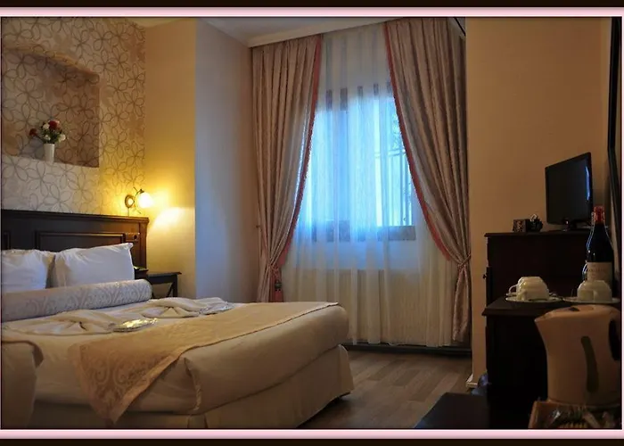 Center Hill Hotel