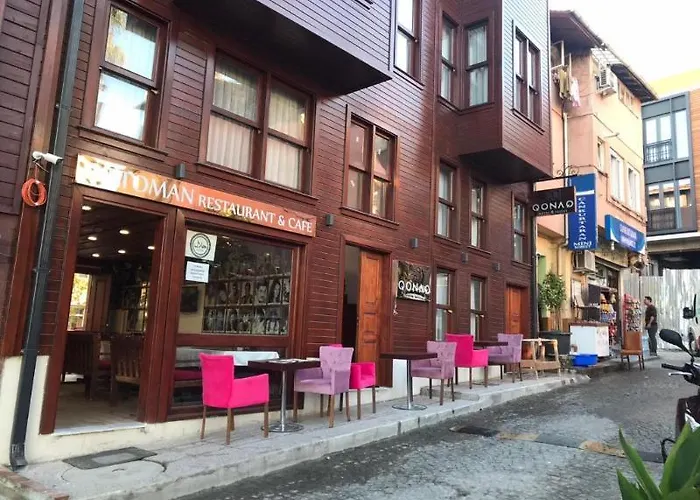 Qonaq Hotel