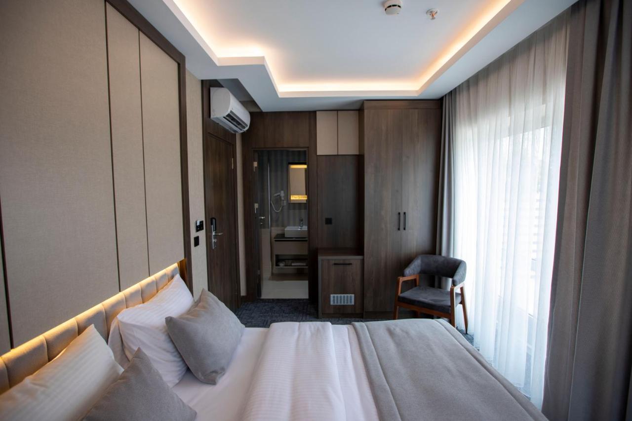 The Hotel 4*