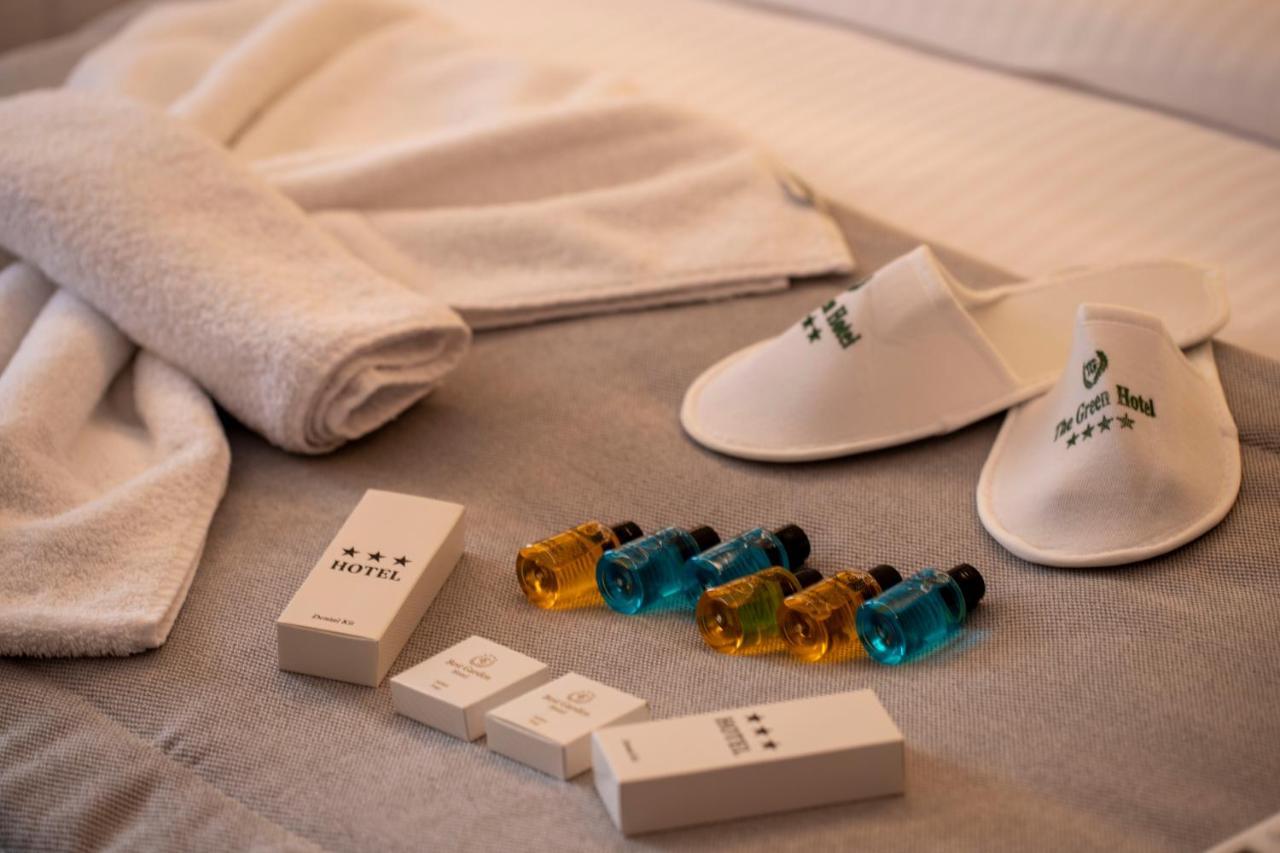 Hotel The 4*