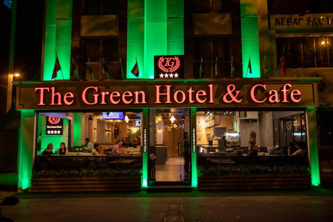Hotel The 4*