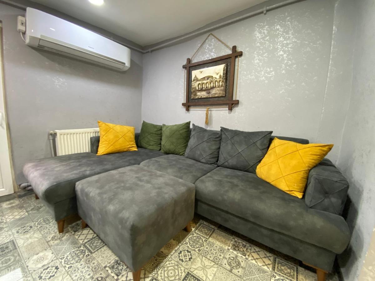 Orange Airport Hotel 3*