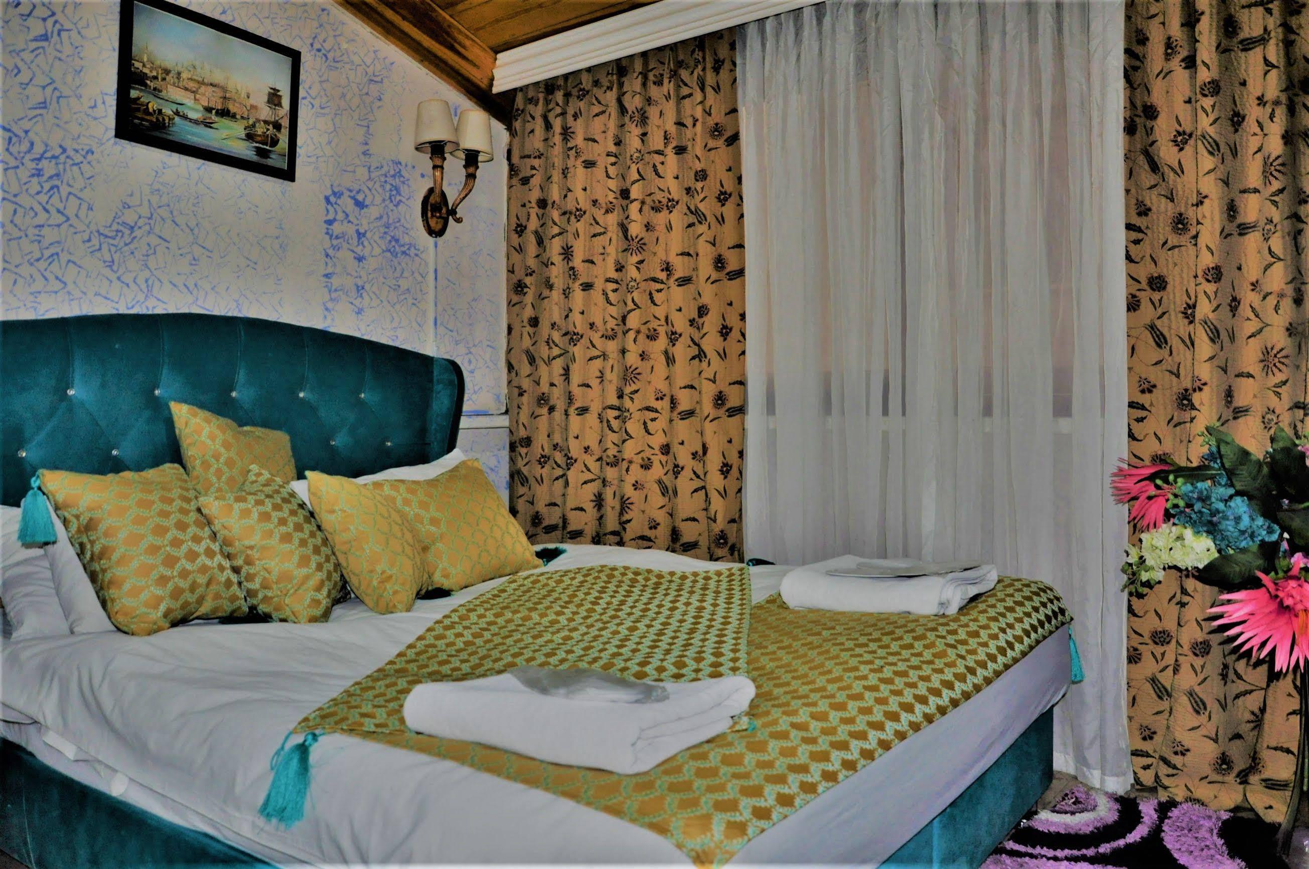 Otel The Trip Old 3*