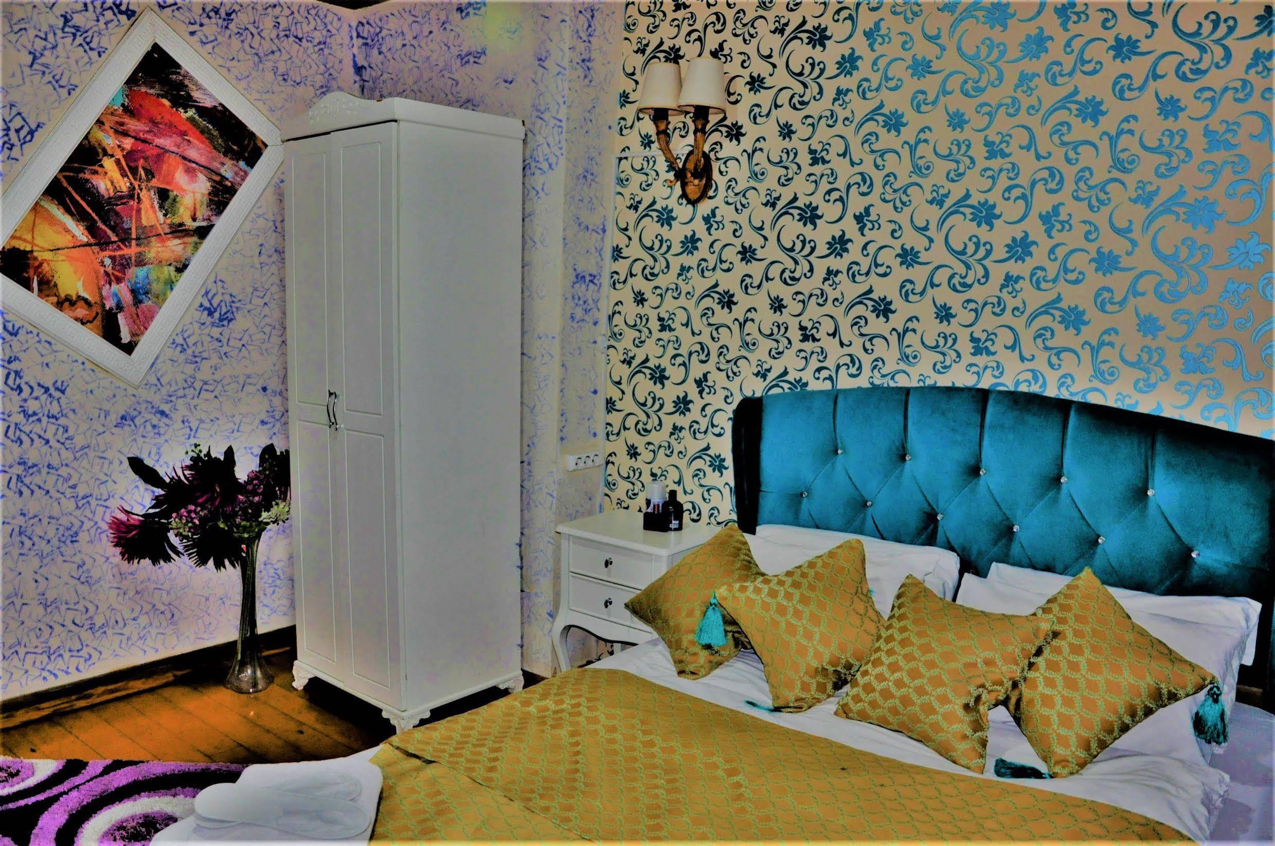 Otel The Trip Old 3*