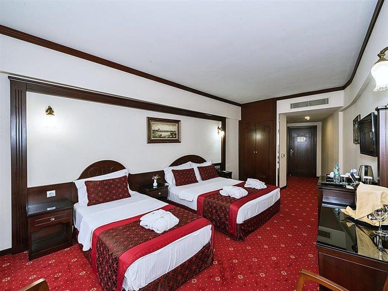 Guelhanepark & Hotel 4*