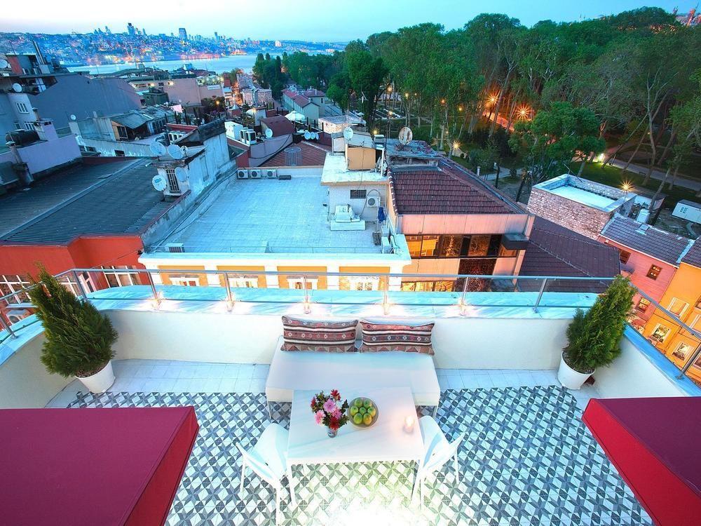 Neda Istanbul