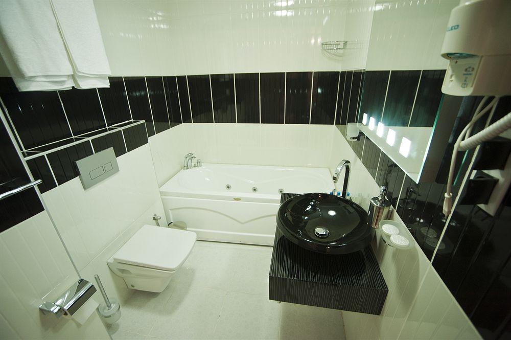 Saray Hotel