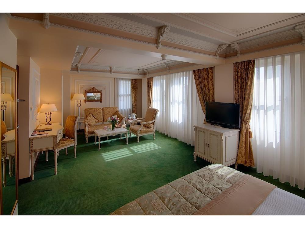 Anemon Koleksiyon Galata Hotel 4*