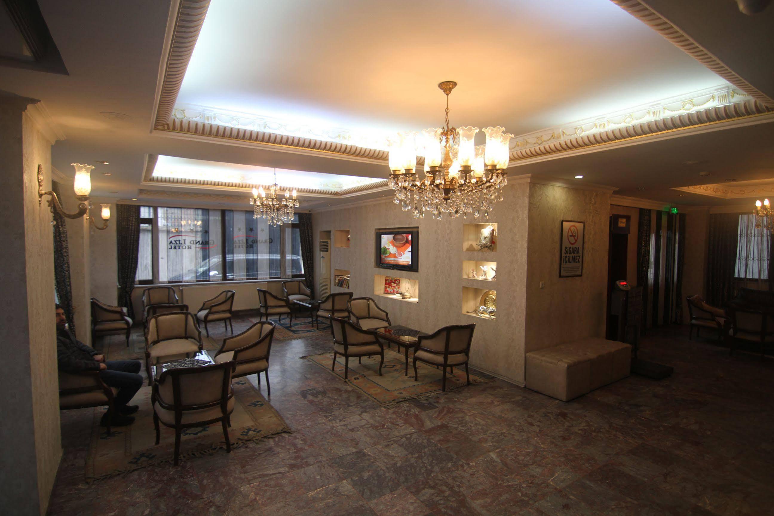 Grand Liza Hotel