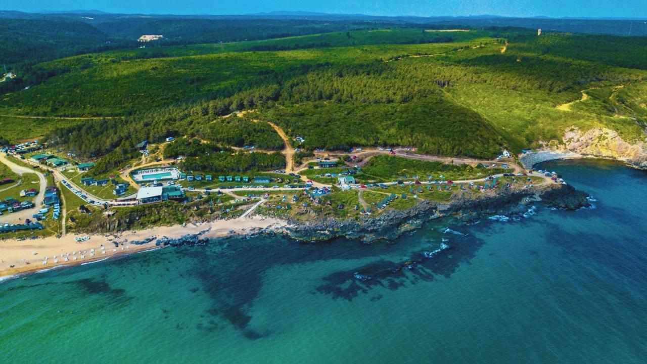Campsite Darni Karavan *