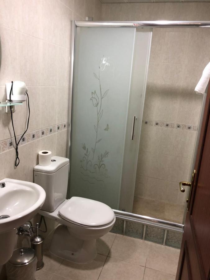 Hotel Emos