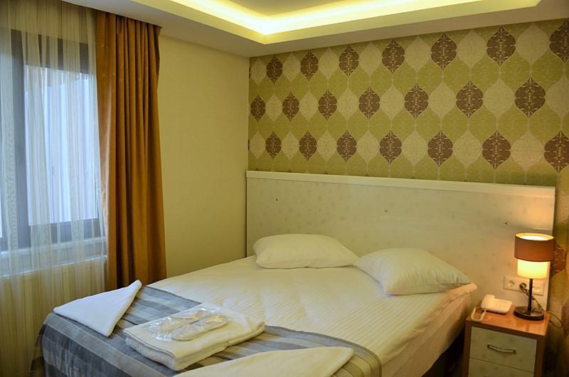 Black Pearl Hotel