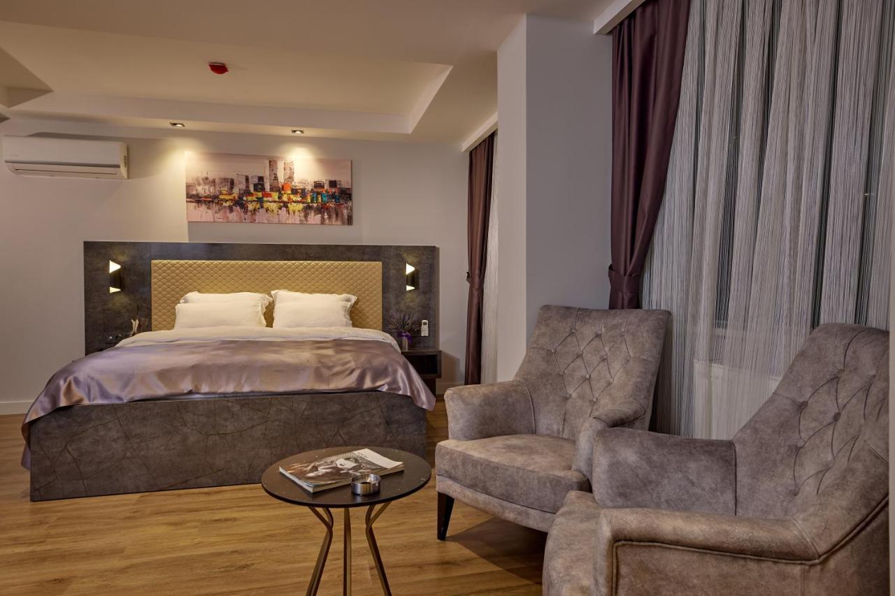 The Bold Otel *