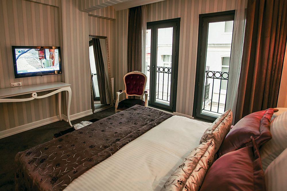 Lucis Pera Istanbul