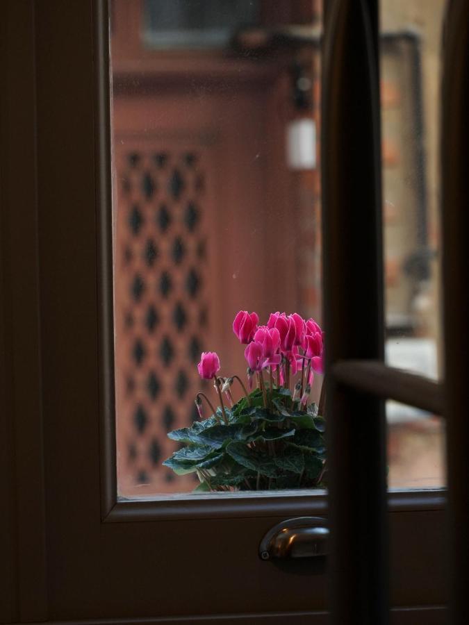 Tilas - In 19th Century Wooden Townhouse,kadikoy Istanbul