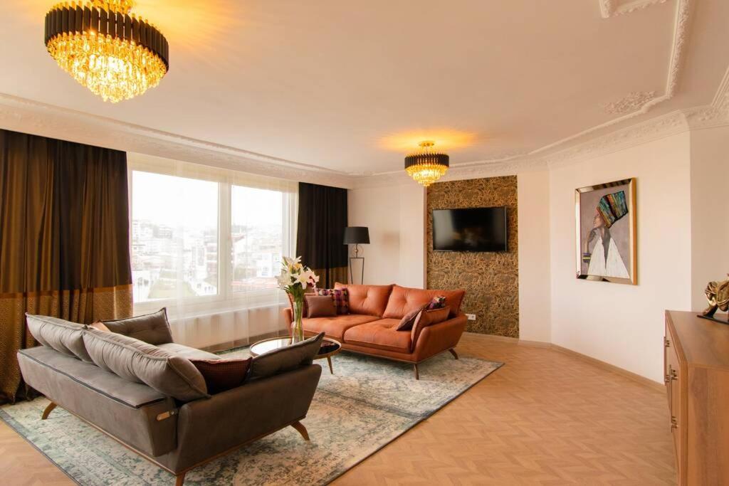 Charming Bosphorus View Apartment