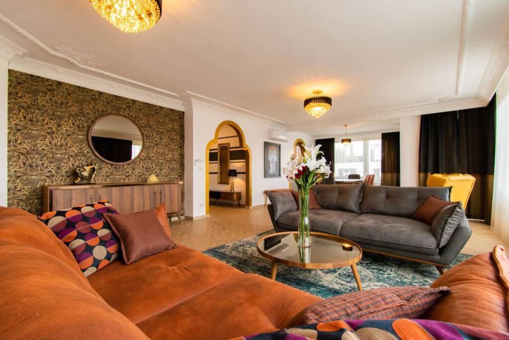 Charming Bosphorus View Apartment *