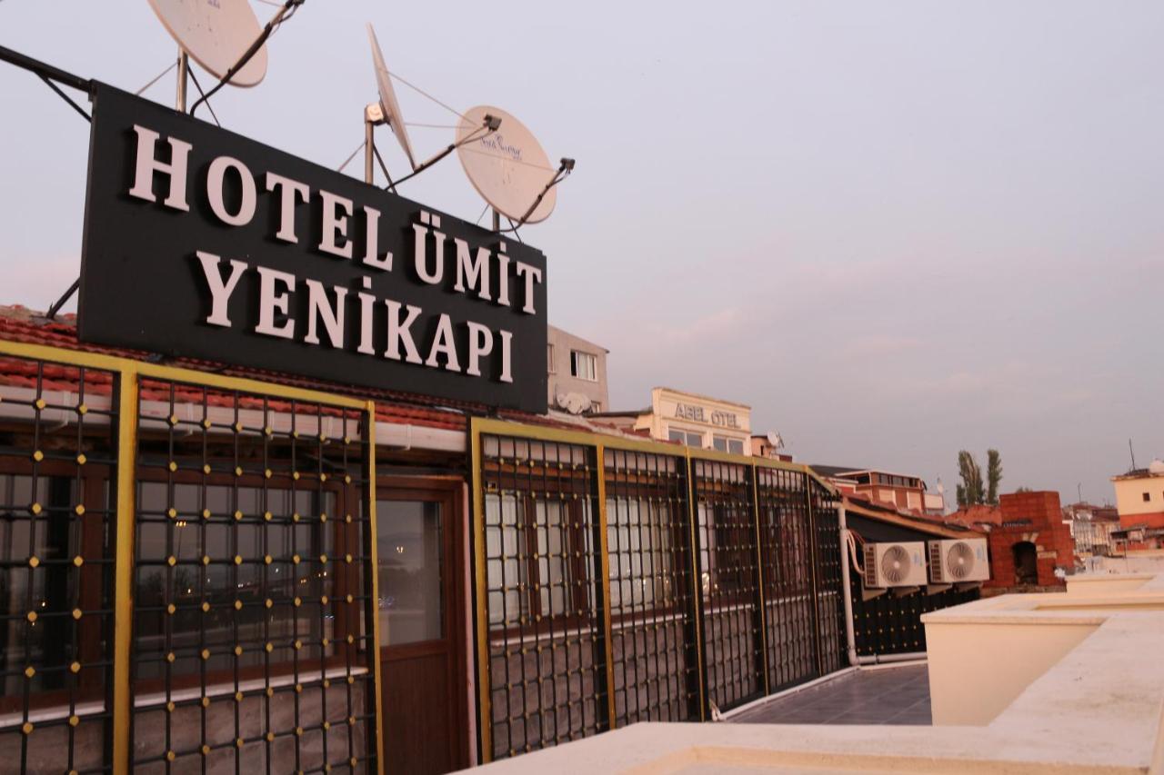 Uemit Yenikapi * Istambul
