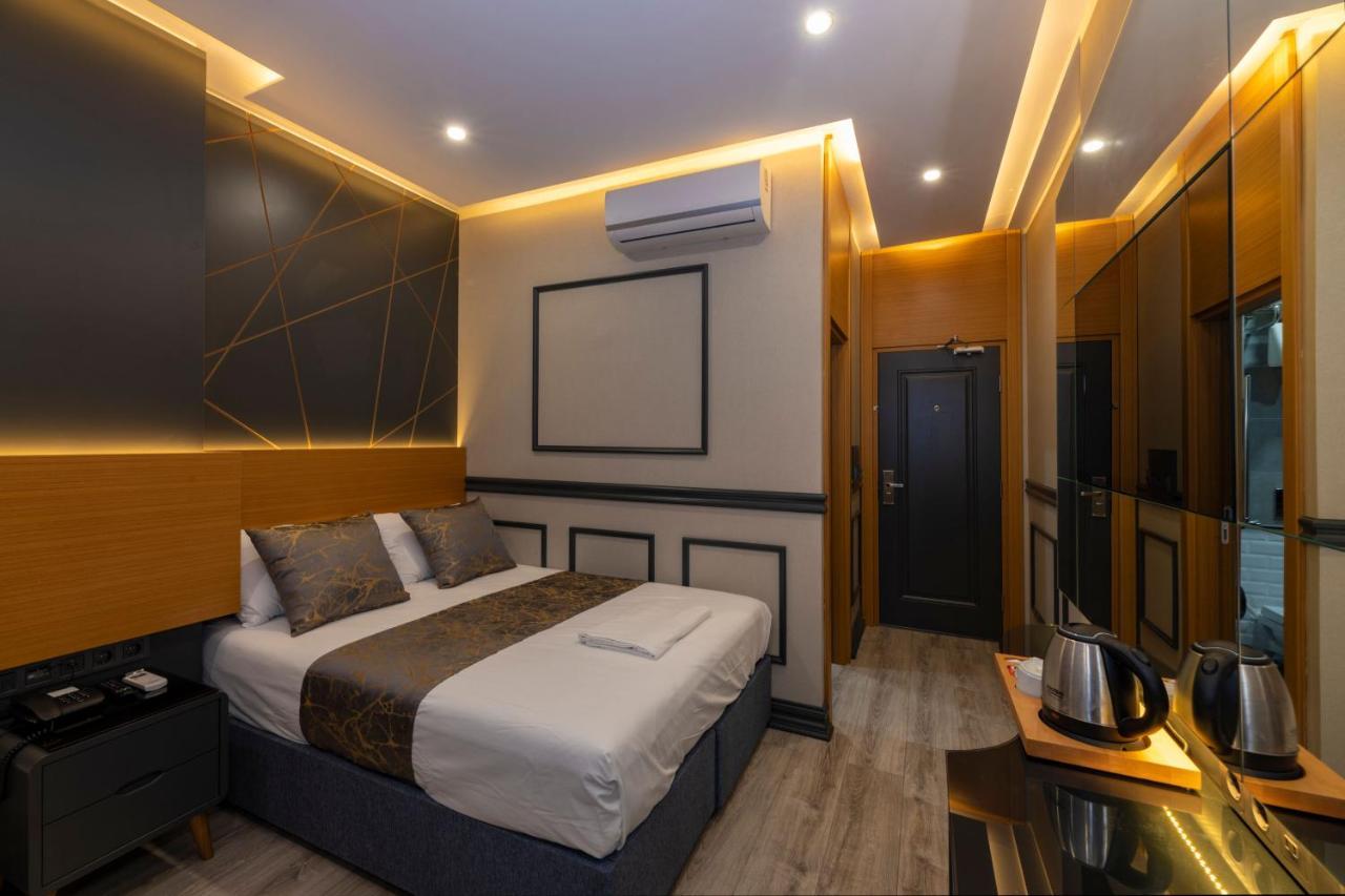 Hotel Confores 3*
