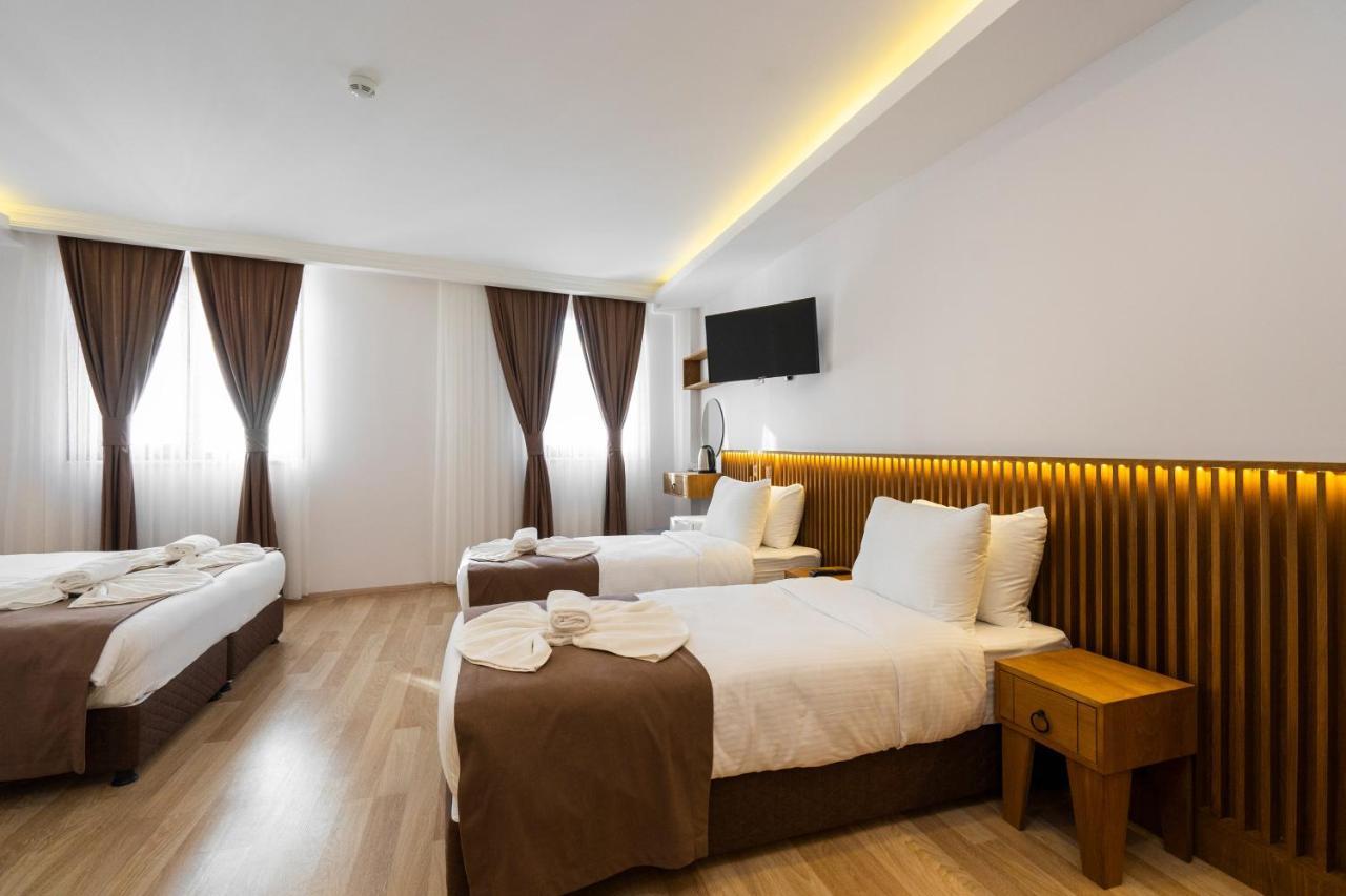 Hotel Castillo Rojo 3*