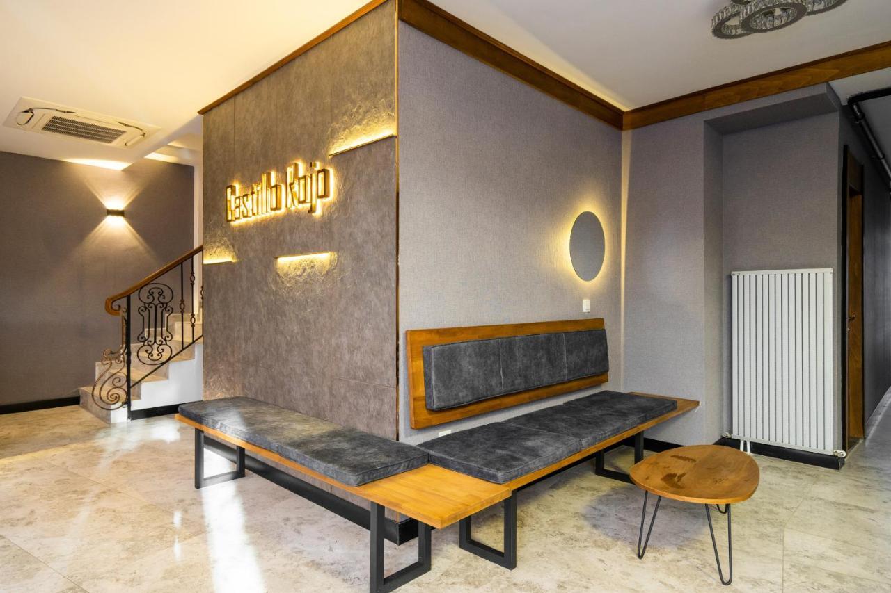 Hotel Castillo Rojo 3*