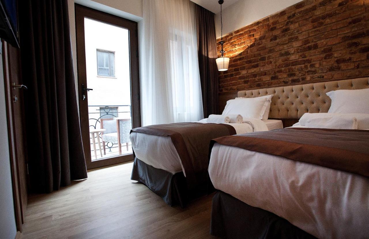 Aparthotel Pera Line
