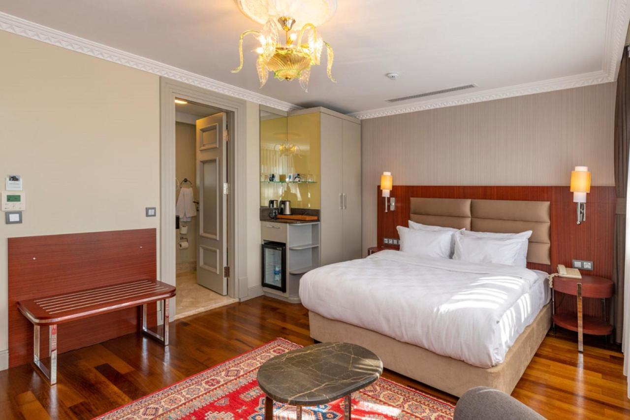 Hotel Blue Gilroy