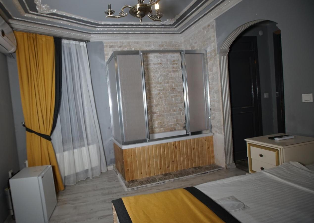 Taksim Maya *
