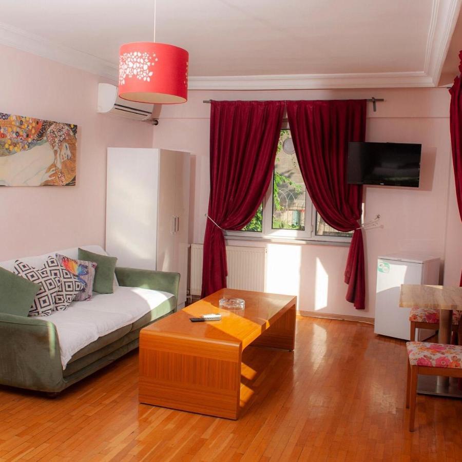 Yesim Apart 1e * Istanbul