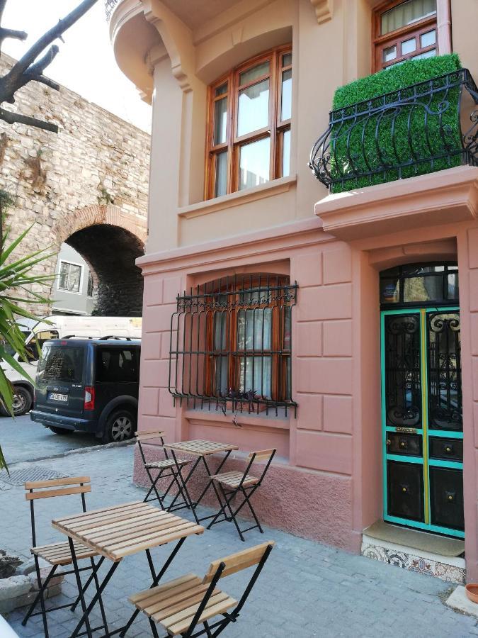 No 1 House By Valence Istanbul