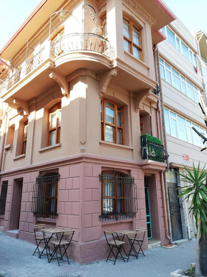 No 1 House By Valence