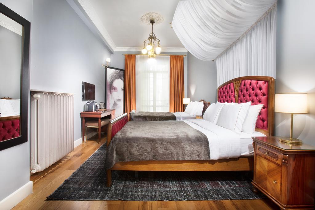Armada Pera 4*
