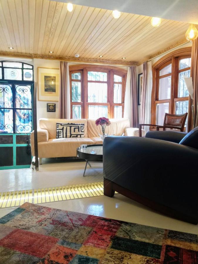 No 1 House By Valence Hotel 2*