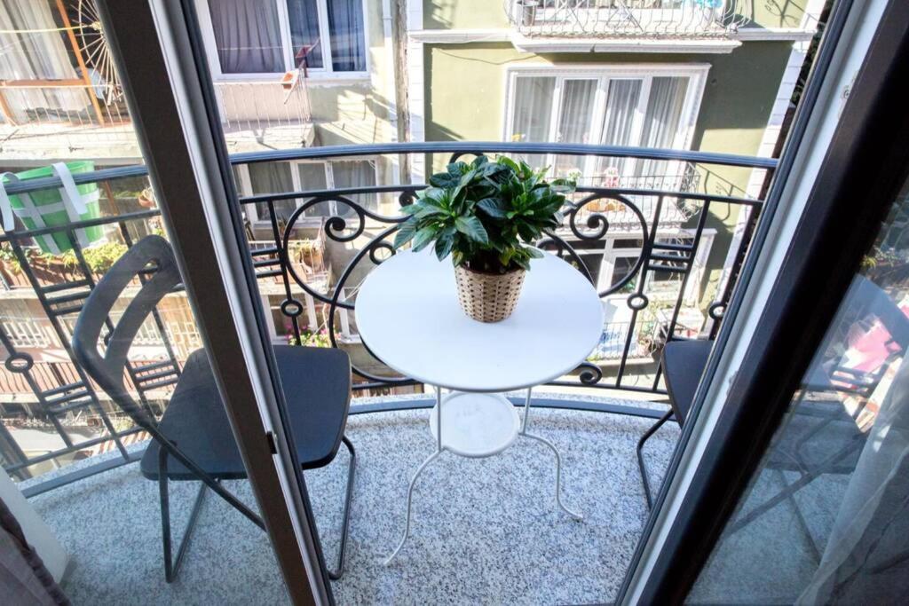 Brand New Flat Close To Everywhere İstanbul