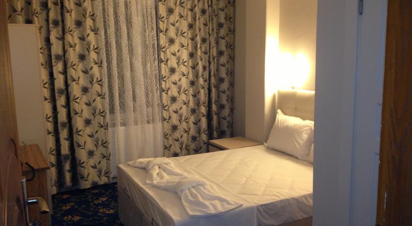 Hilton Garden Atatürk Airport Otel 4*