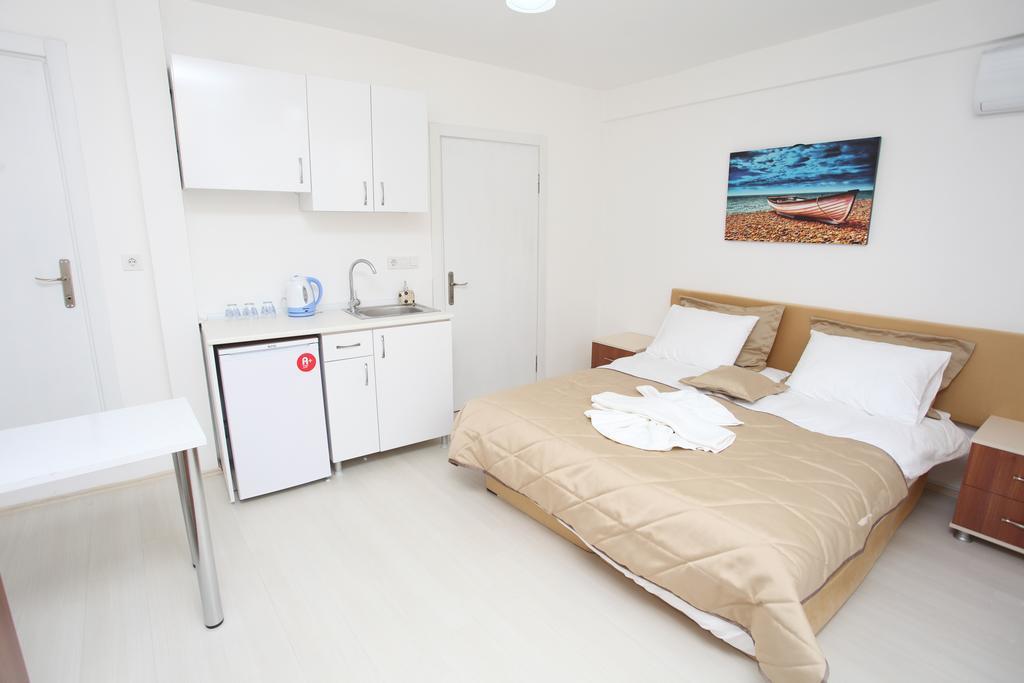 Hotel Nicoleport 3*
