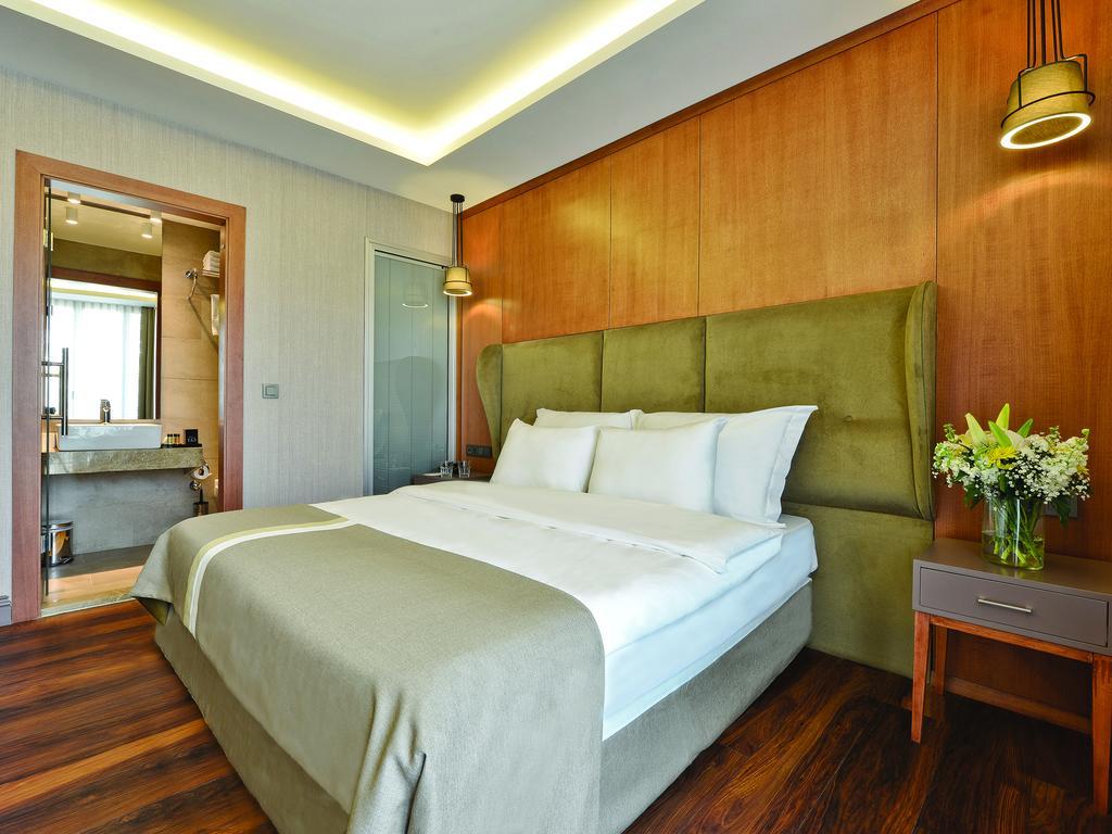 Blueway Hotel 3*