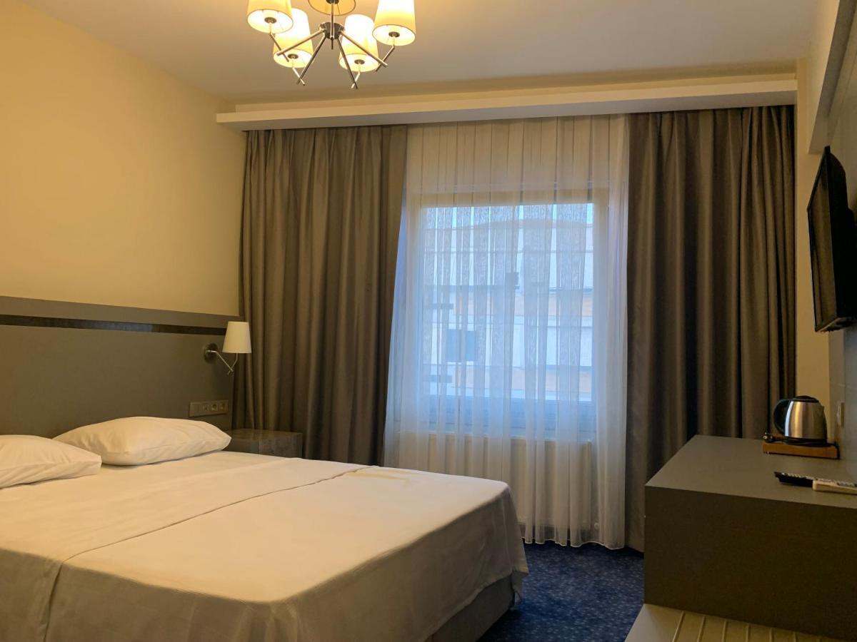 Hotel Acar *