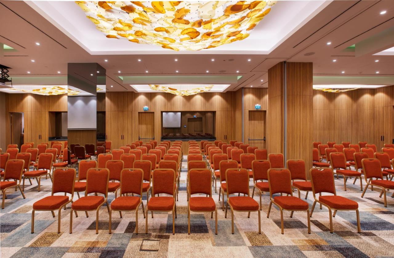 Ibis Styles Merter 5*