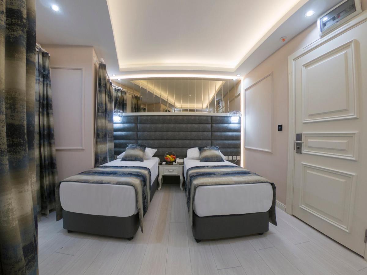 Crowned Otel 3*