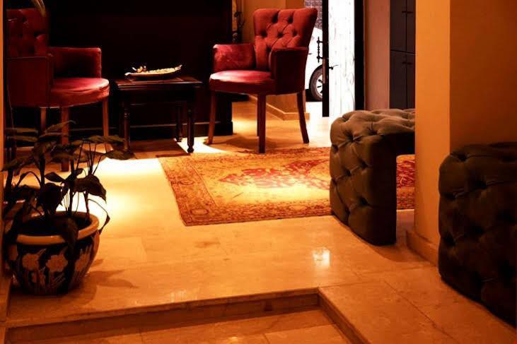 Hotel The Lola