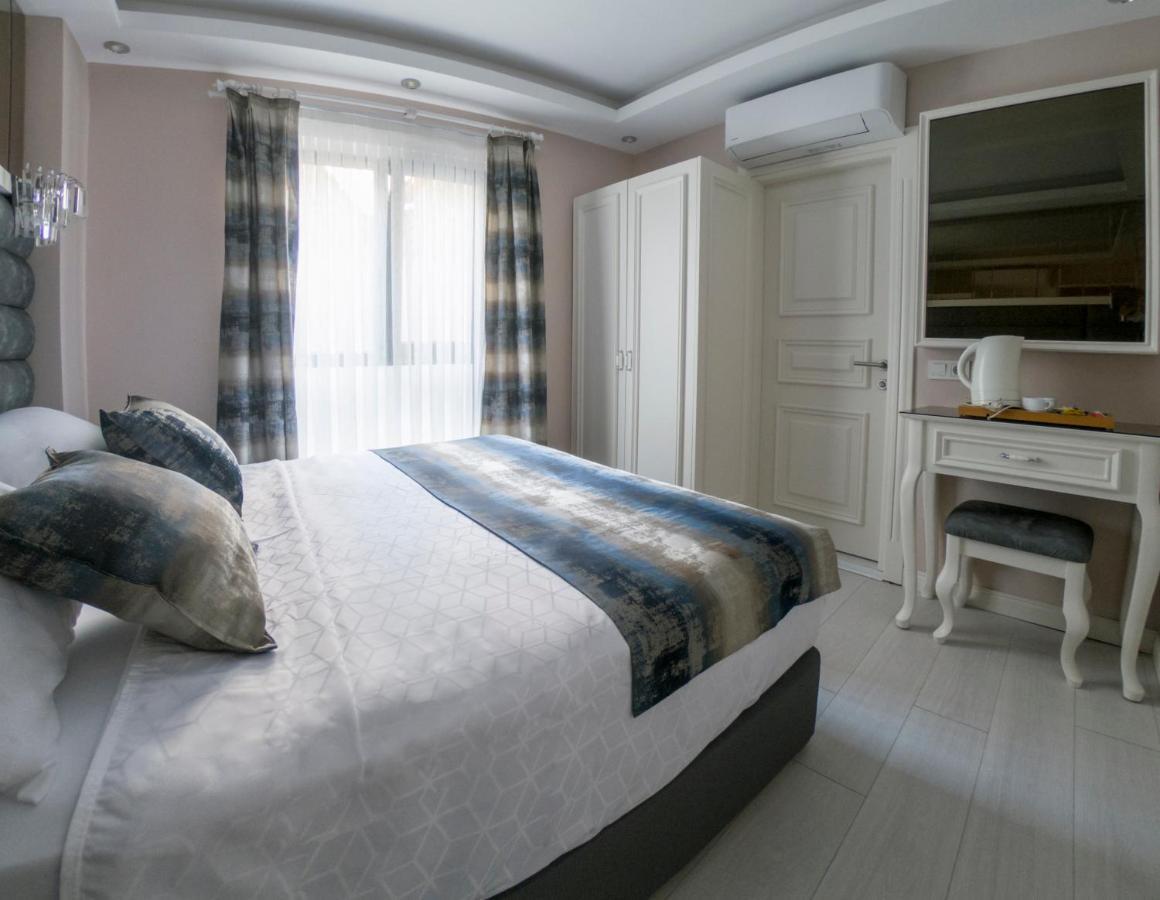 Crowned 3* İstanbul