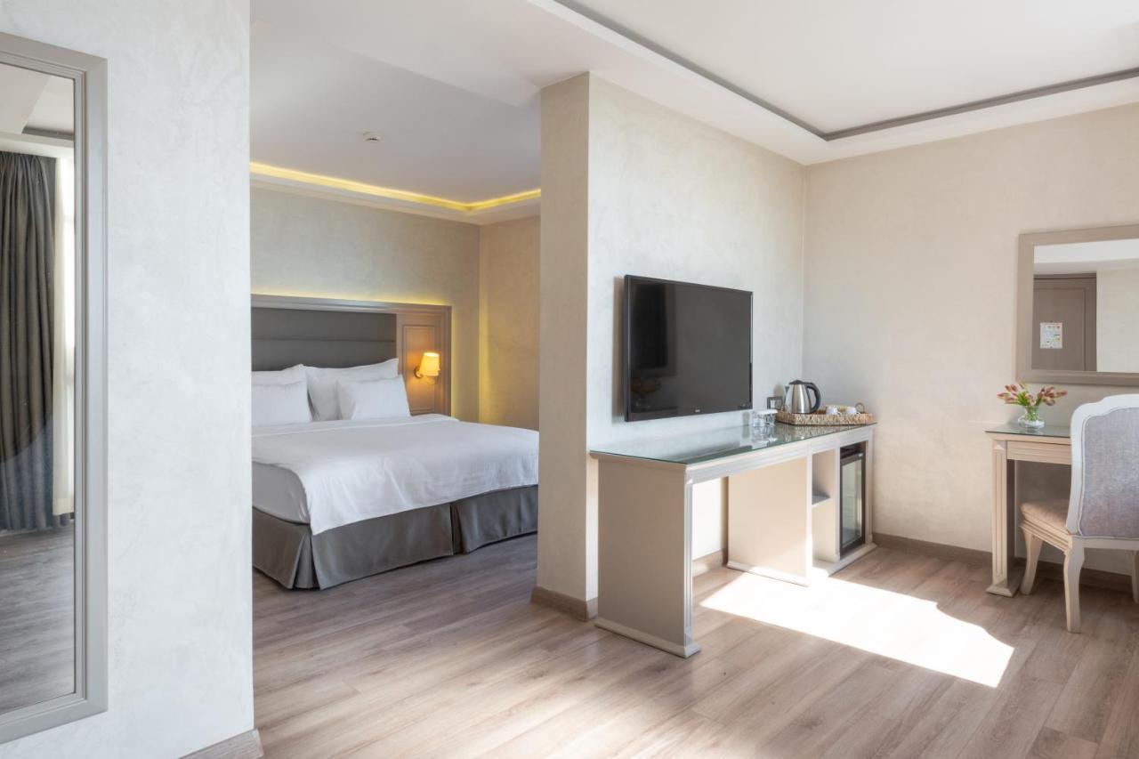 Hotel Antik 4*