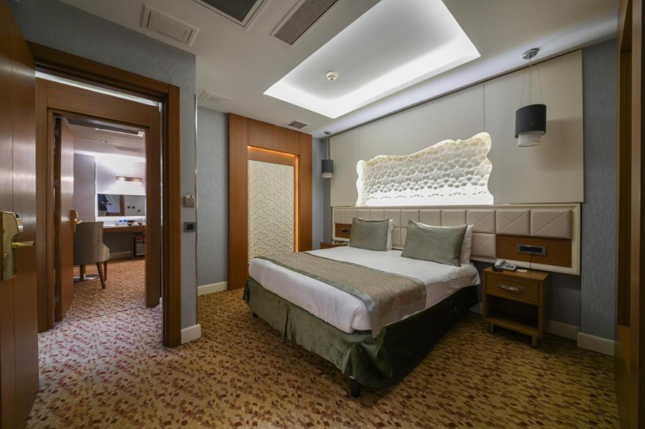 Hotel Grand Star Bosphorus & 4*