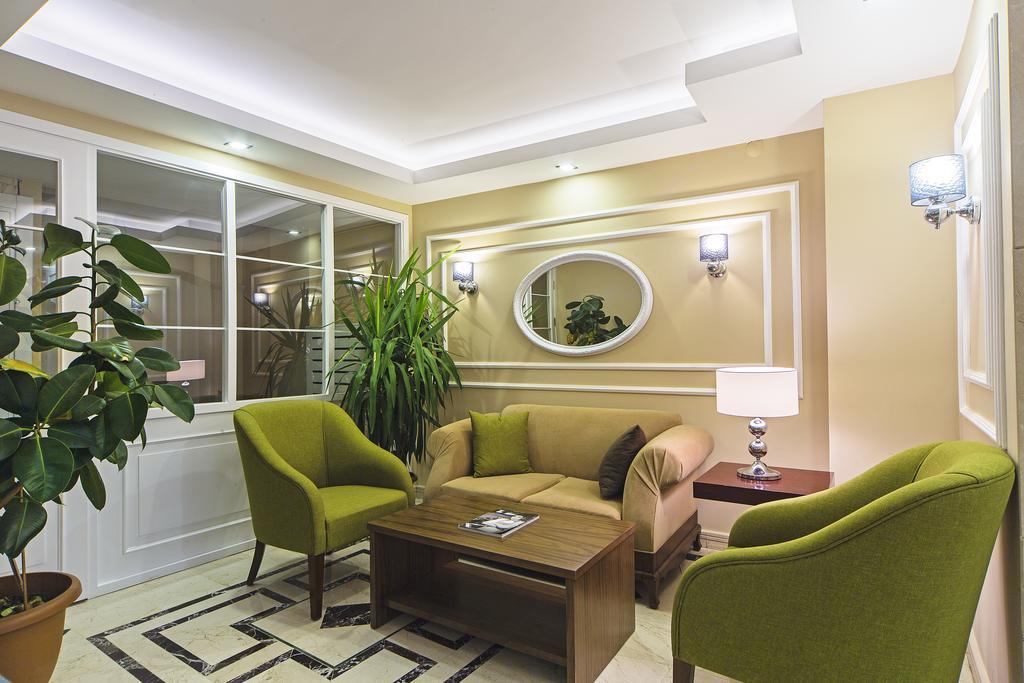 Hotel Pera Arya