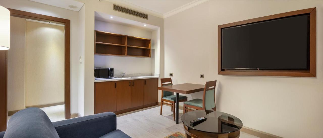 Doubletree By Hilton Atasehir & Conference Centre Hotel