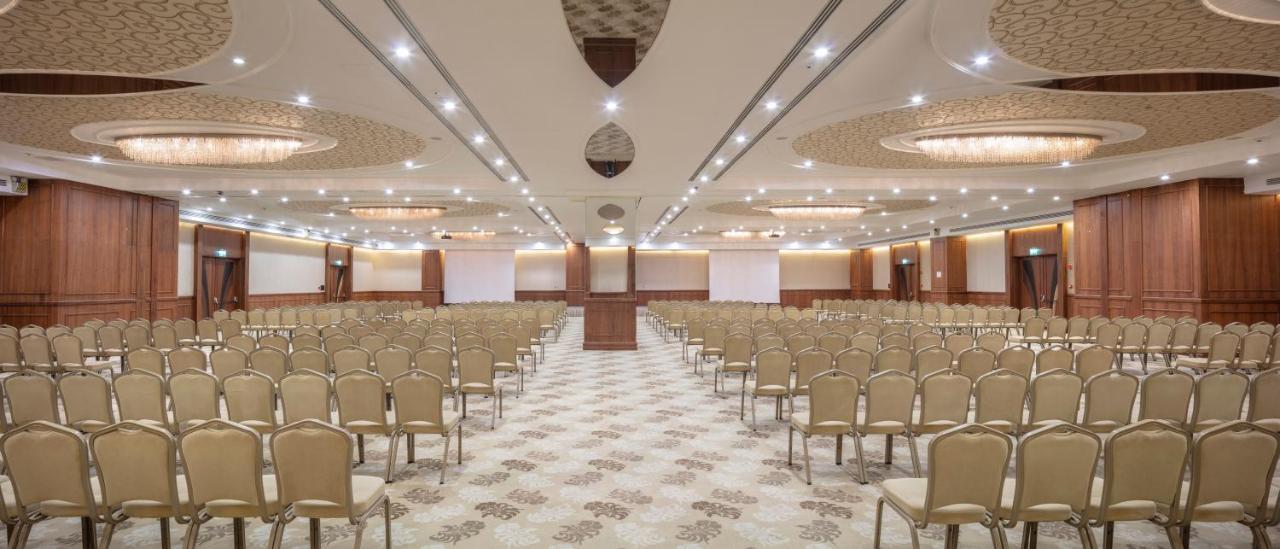 Hotel Doubletree By Hilton Atasehir & Conference Centre 5*